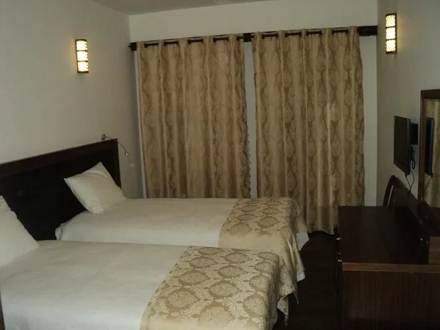 غرفة قياسية ثلاثية بسرير كينج وسرير فردي بإطلالة على الجبل، Simre Hotel 1/1