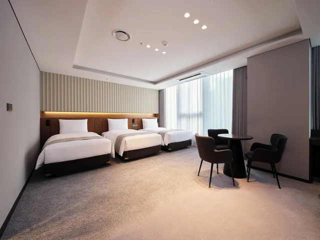 غرفة بريميير ثلاثية بثلاثة أسرّة، Stanford Hotel Myeongdong 3/6