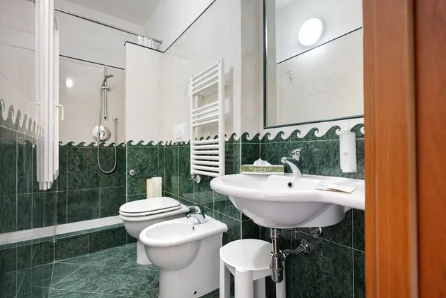 غرفة رباعية بسرير مزدوج وسريرين منفصلين، Palazzo Vecchio Hotel 6/10