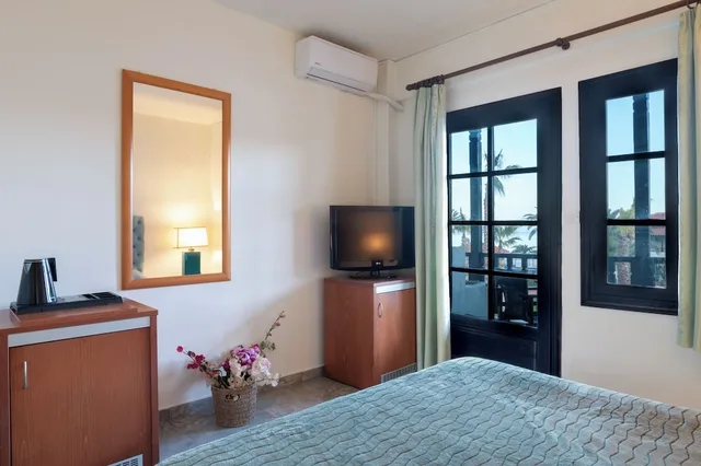 Renovated, Single Bed, Garden View، Assa Maris Beach Hotel 3/10