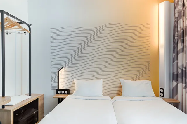 غرفة قياسية بسريرين منفصلين، B B Hotel Marseille Center La Joliette 1/2