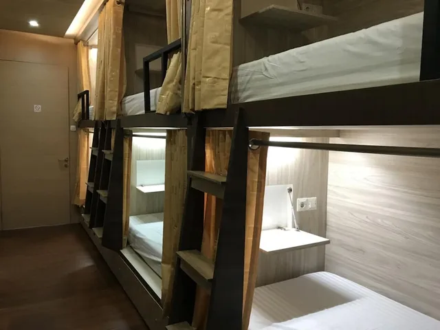 سكن مشترك مختلط، The Colour Hostel by ZUZU 1/1