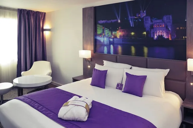 غرفة بريفيليج بسرير مزدوج، Mercure Lyon Est Chaponnay 2/3