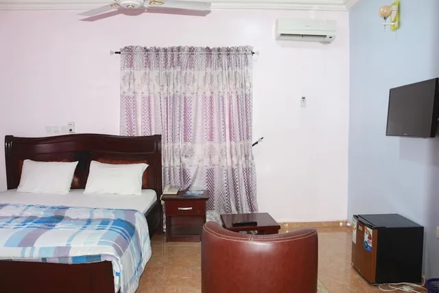 غرفة ديلوكس بسرير كوين، EMROSY HOTELS AND SUITES 5/5