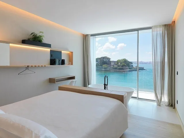 غرفة سيغنتشر بسرير كوين، Noa Boutique Hotel 1/6