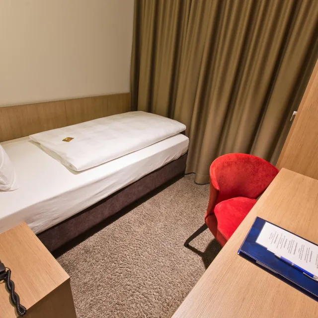 غرفة قياسية مفردة، Astor And Aparthotel 4/14
