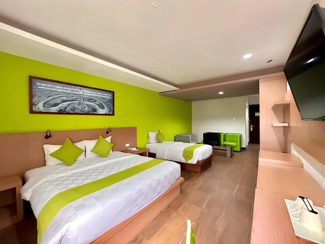 غرفة عائلية، Hotel Candi Indah - Akpol Semarang 2/10