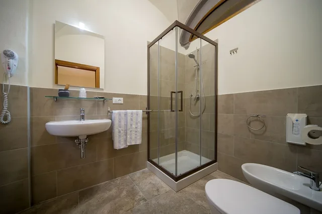غرفة سوبيريور بسرير مزدوج أو سريرين منفصلين، Chiostro Delle Monache - Hostel Volterra 5/6