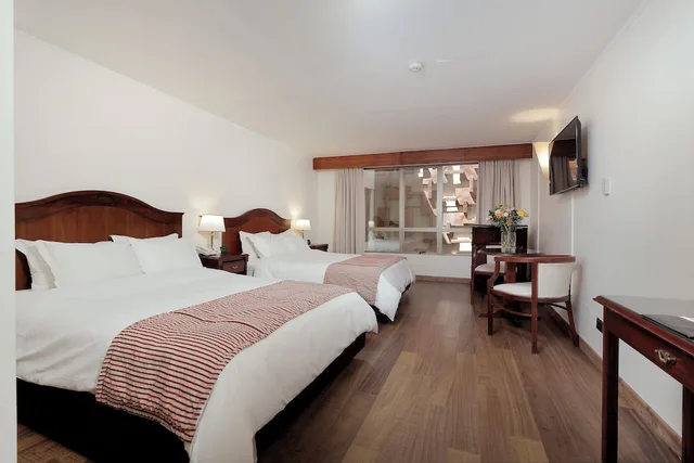 غرفة قياسية بسريرين كوين، MR. Hotel 4/10