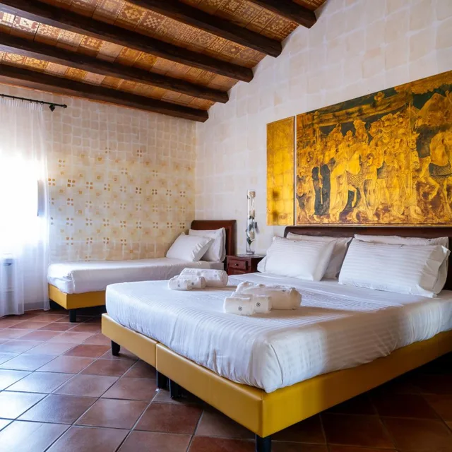 غرفة قياسية ثلاثية، GRAND HOTEL LA BATIA 1/10