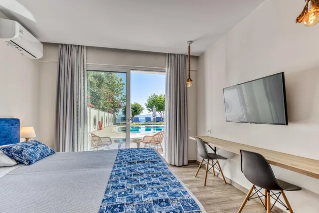 غرفة ديلوكس بسرير مزدوج أو سريرين منفصلين بإطلالة على البحر، Sirocco Hotel 8/10