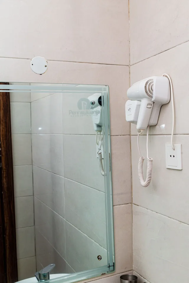 جناح بسرير مزدوج، The Pennsylvania Avenue Hotel 1/2