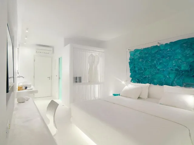 Honeymoon, Exclusive, Suite, Sea View, Indoor Jetted Tub، Mykonos Bay Resort and Villas 2/2