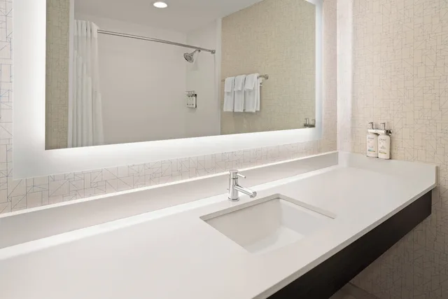 غرفة قياسية بسرير كينج، Holiday Inn Express Stony Brook-Long Island 4/5