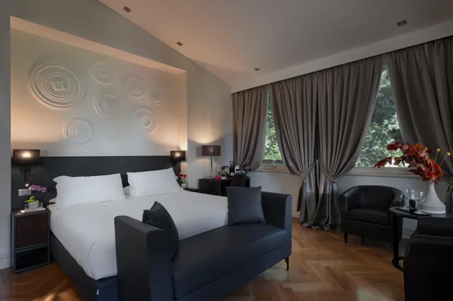 جناح جونيور، Hotel Principe Torlonia 7/10