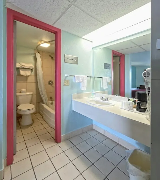 غرفة بسرير كينج، Exclusivo Inn by OYO Grand Prairie, TX 4/5