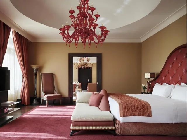 Ruby, Presidential, Suite, King Bed، Anantara New York Palace Budapest - A Leading Hotel of The World 1/2