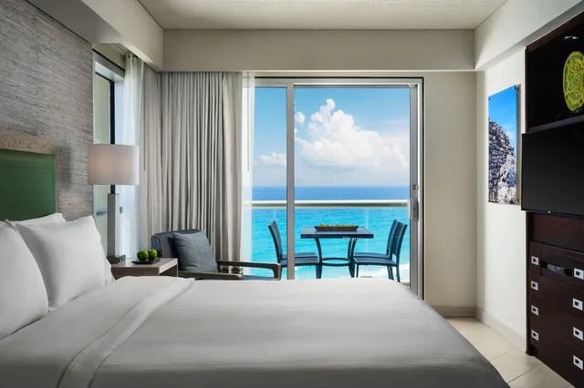 2 Bedrooms, Villa, Ocean Front, Balcony, The Westin Lagunamar Ocean Resort Villas & Spa 1/3