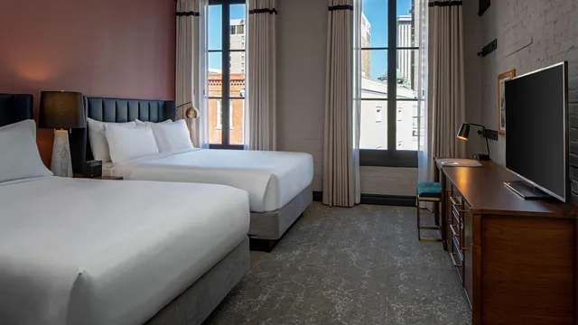 Suite, 2 Queen Beds, Magazine Street View، The Eliza Jane, Autograph Collection 1/1
