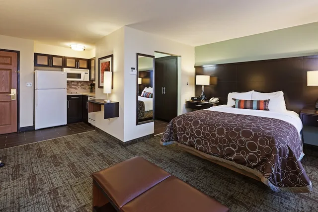 Standard, Kitchen, Staybridge Suites Tulsa-Woodland Hills 2/3