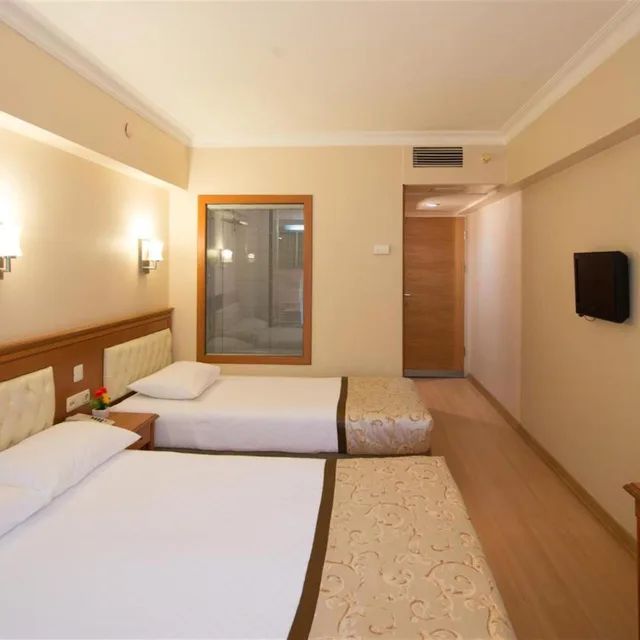 Standard, Triple, Single Bed, Prestige Hotel Old City 4/10