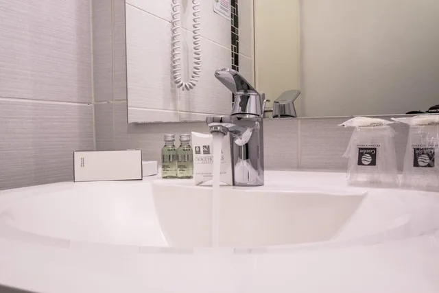 غرفة ثلاثية، COMFORT HOTEL ACTUEL CHAMBERY CENTRE 9/10