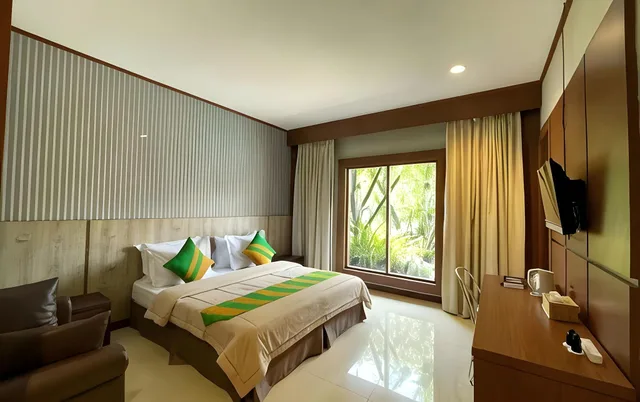 غرفة ديلوكس بسرير كينج، Bumi Gumati Convention Resort 1/3