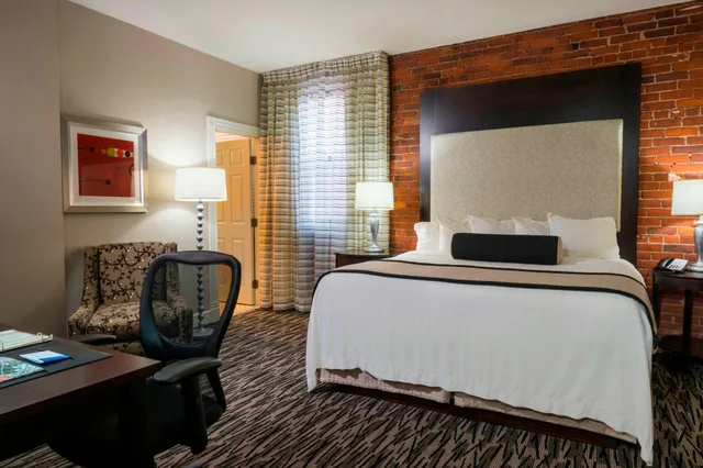 Room, King Bed, Fairfield Inn Suites By Marriott Keene Downtown 2/3