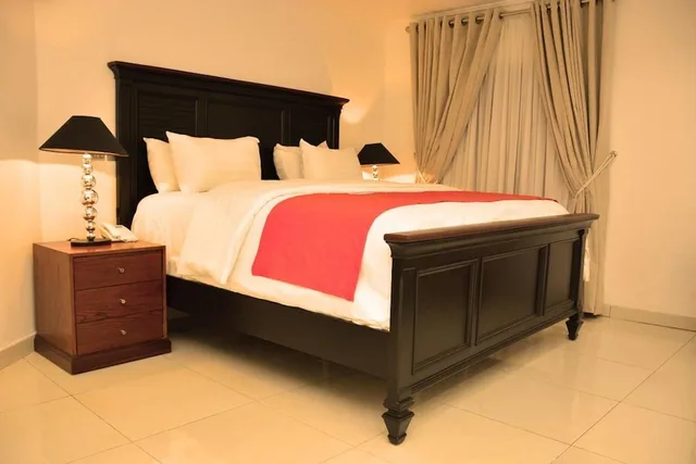 جناح تنفيذي بسرير كوين، The View Lekki 3/4