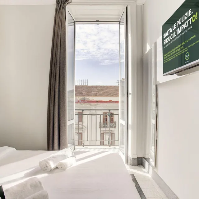 غرفة مزدوجة، B&B Hotel Napoli 1/10