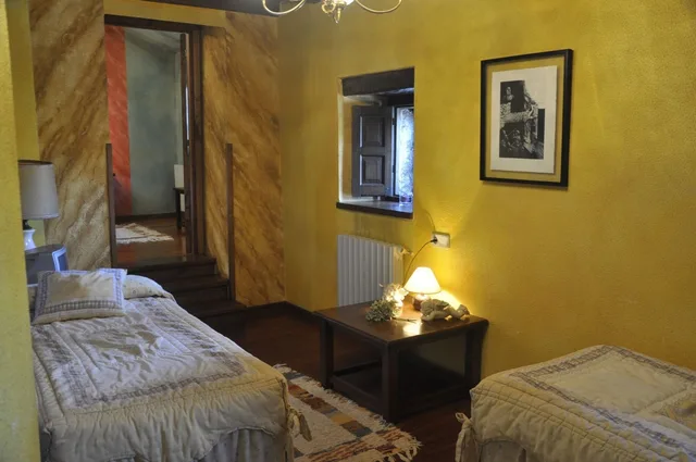 غرفة رباعية بسريرين منفصلين، Hotel Peñalba 3/6