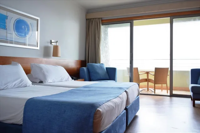 غرفة سوبيريور بإطلالة على البحر، Madeira Regency Cliff - Adults Only 1/2