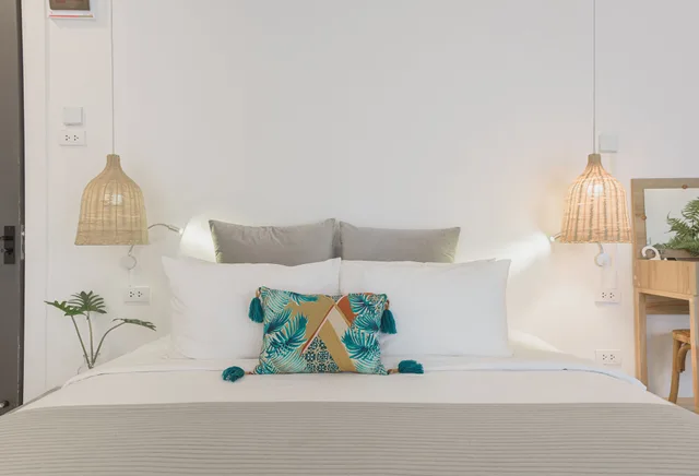 Luxury, King Bed, Yolo Bangkok Boutique Hotel 4/5