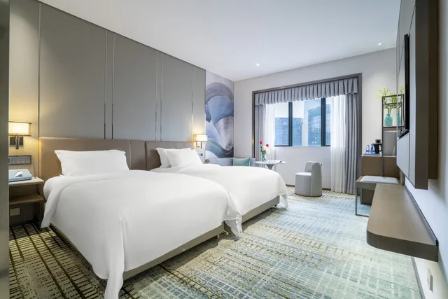 غرفة ديلوكس بسرير كوين، Victoria Hotel Guangzhou 1/2
