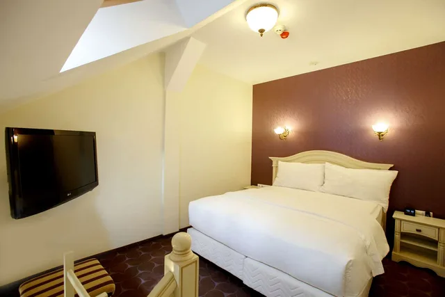 Duplex, Queen Bed, Citadel View, DoubleTree by Hilton Hotel Sighisoara - Cavaler 1/2