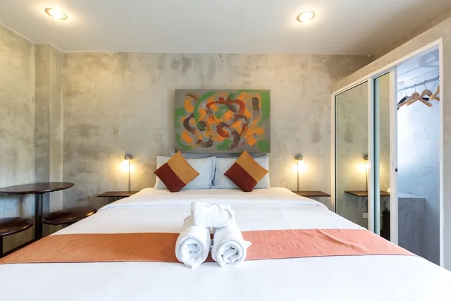 غرفة ديلوكس بسرير كينج، Baan Kamala Fantasea Hotel 2/5