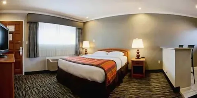 غرفة بسرير كوين لذوي الإعاقة، Hotel Parmani 1/2