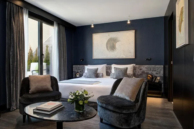 Deluxe, King Bed, Sofa, Terrace, Attic، The Pavilions Madrid 1/3