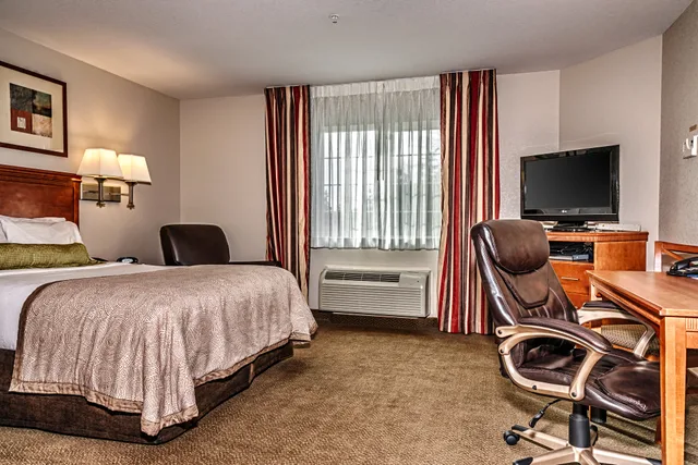 جناح استوديو بسرير كوين، Candlewood Suites Oak Harbor 2/5