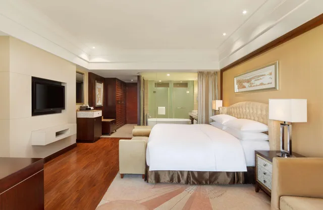 Room, Double Bed, Lake View, Hilton Hangzhou Qiandao Lake Resort 2/2