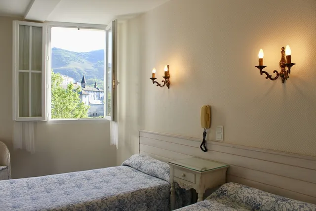 غرفة بسريرين منفصلين، Hôtel Sainte Marie 1/2