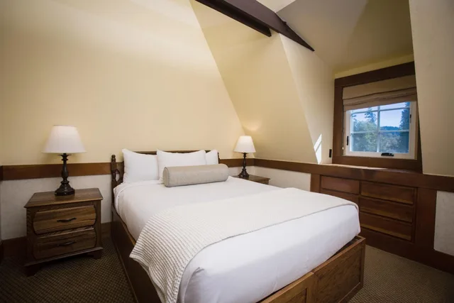 2 Bedrooms, Deluxe, Chalet, 2 Bathrooms، UCLA Lake Arrowhead Lodge 3/5