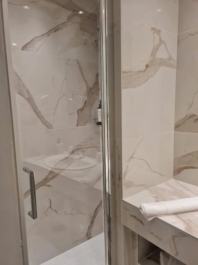 غرفة، HOTEL DE LA COURONNE 3/3