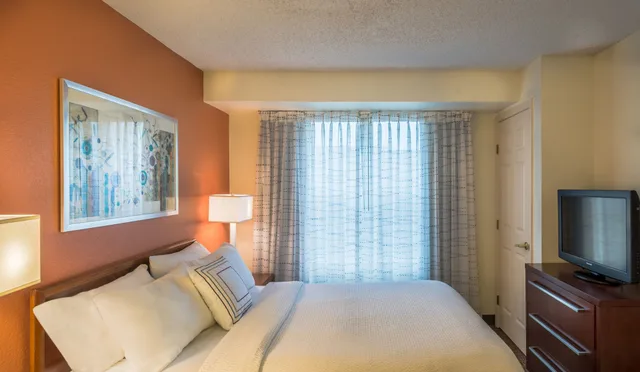 جناح بسرير كينج بغرفة نوم واحدة مع أريكة، Residence Inn Denver Southwest Lakewood 1/5