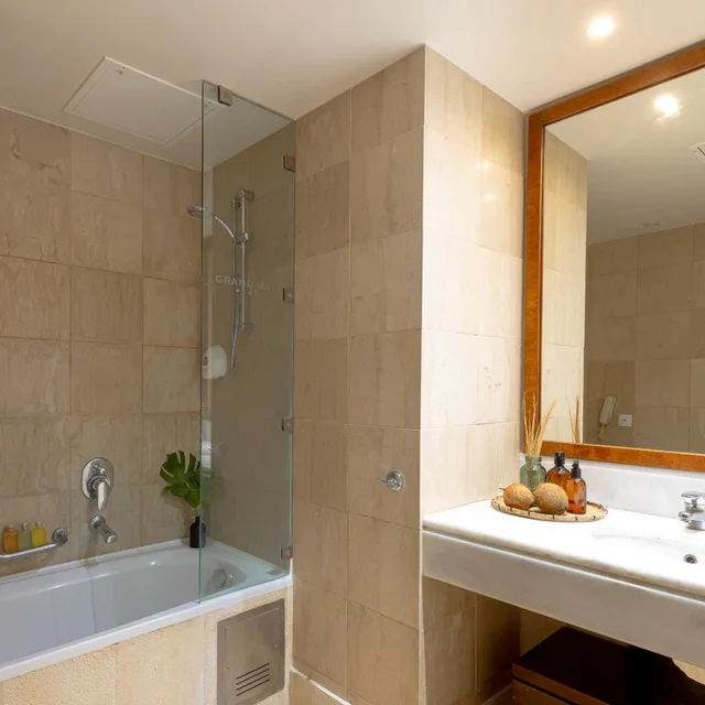 Suite, Direct Pool Access، GRAND BAY BEACH RESORT KOLYMBARI 2/2