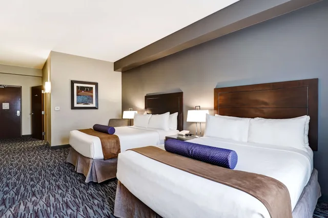 غرفة قياسية بسريرين كوين بمطبخ صغير، Best Western Brandon Inn 1/7