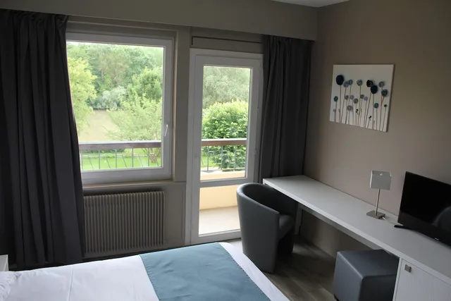 غرفة قياسية بسرير كينج، Hotel Le Quincangrogne 1/4