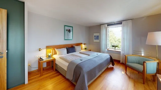 Classic, Double Bed, Schlosshotel Bad Wilhelmshohe 4/9