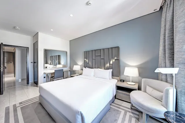 غرفة عائلية بسرير كينج وسرير فردي بغرفتي نوم، Wyndham Residences The Palm 1/3