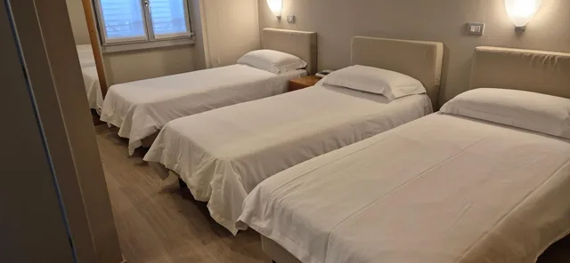 غرفة قياسية ثلاثية، Villa Cagnola 4/10